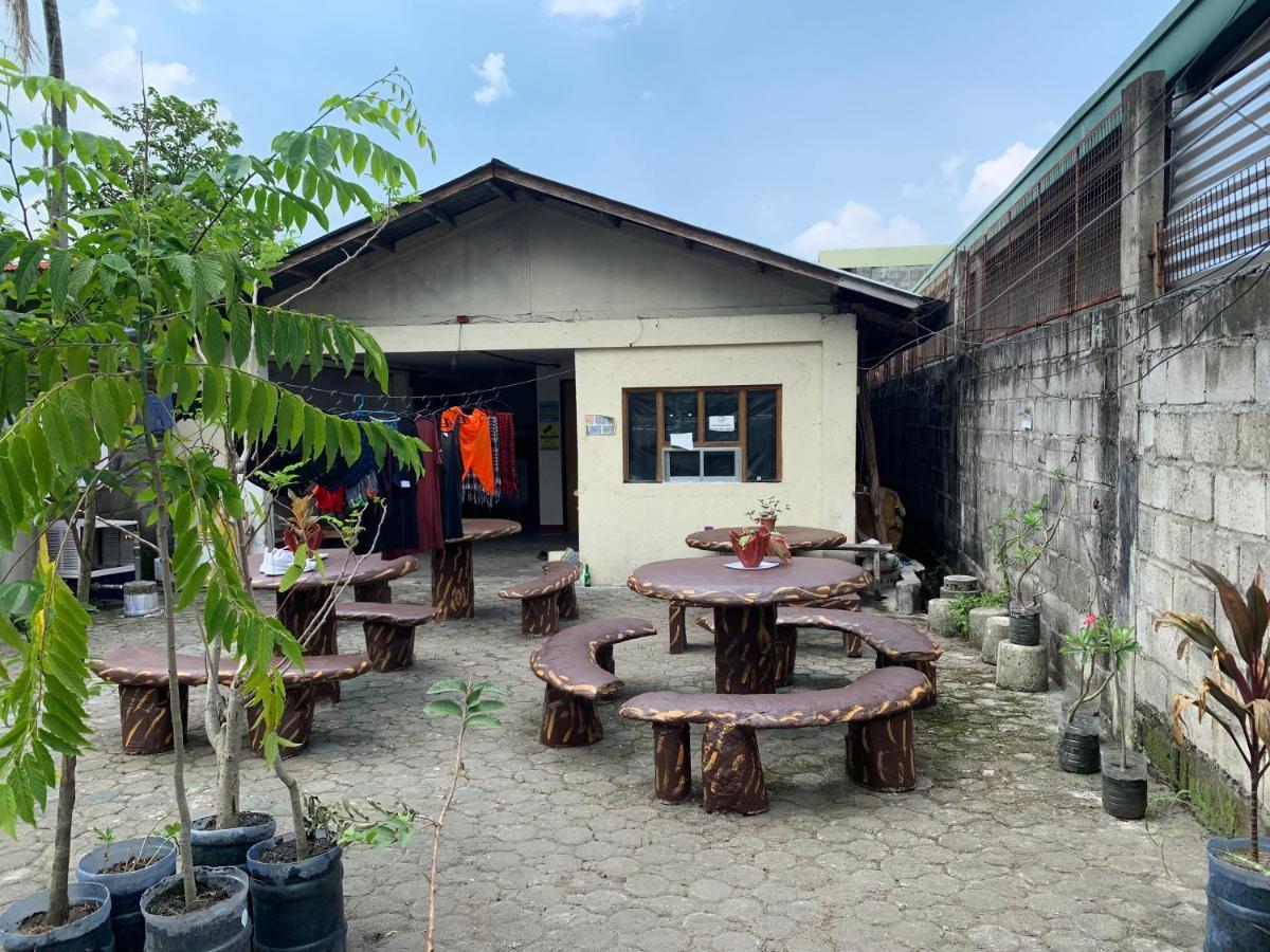 Jow'S Place Tarlac City Exterior photo