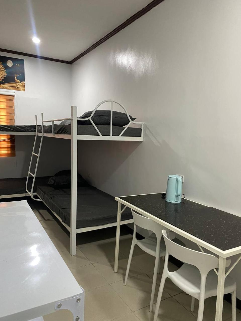 Jow'S Place Tarlac City Exterior photo