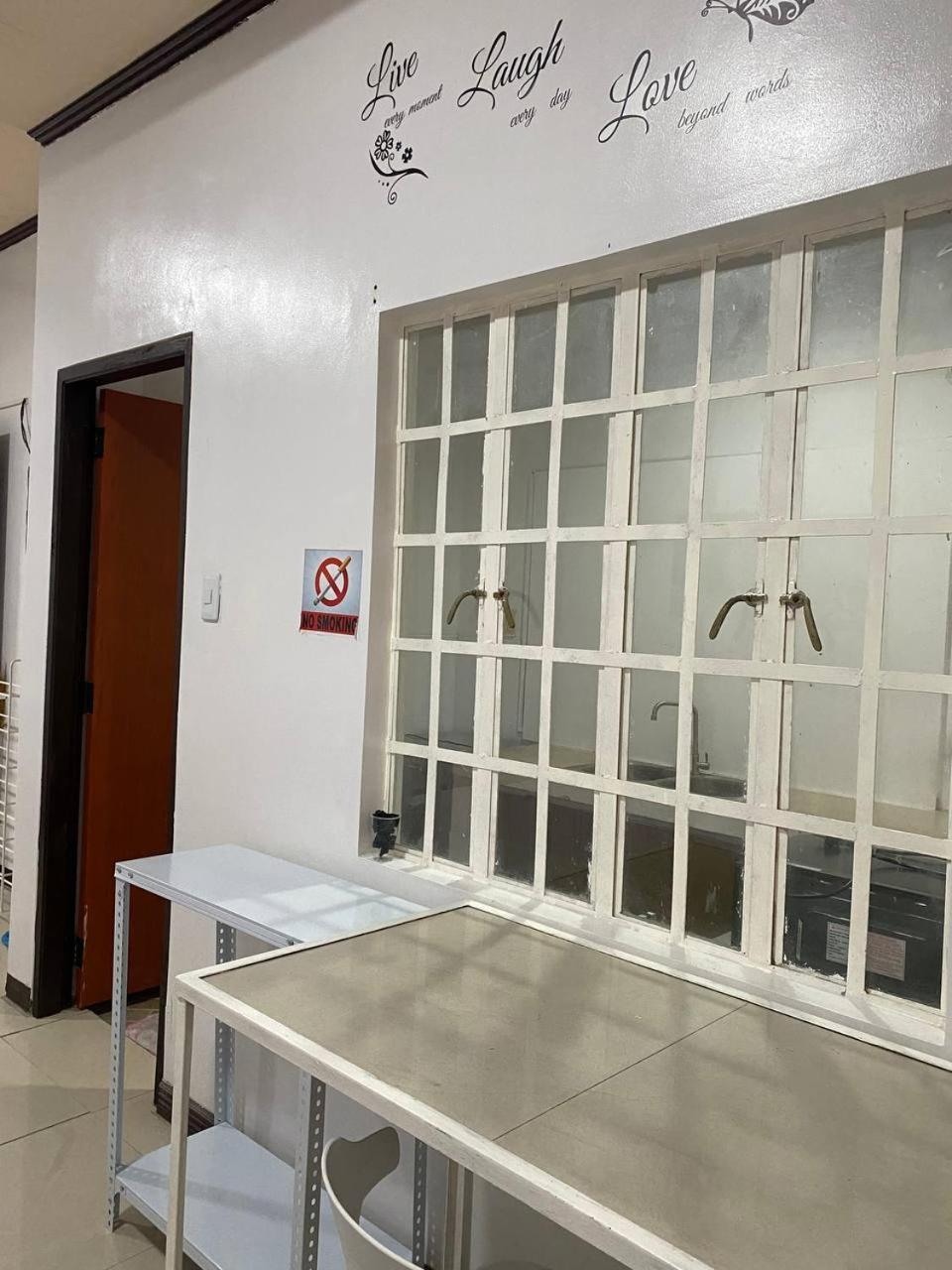 Jow'S Place Tarlac City Exterior photo